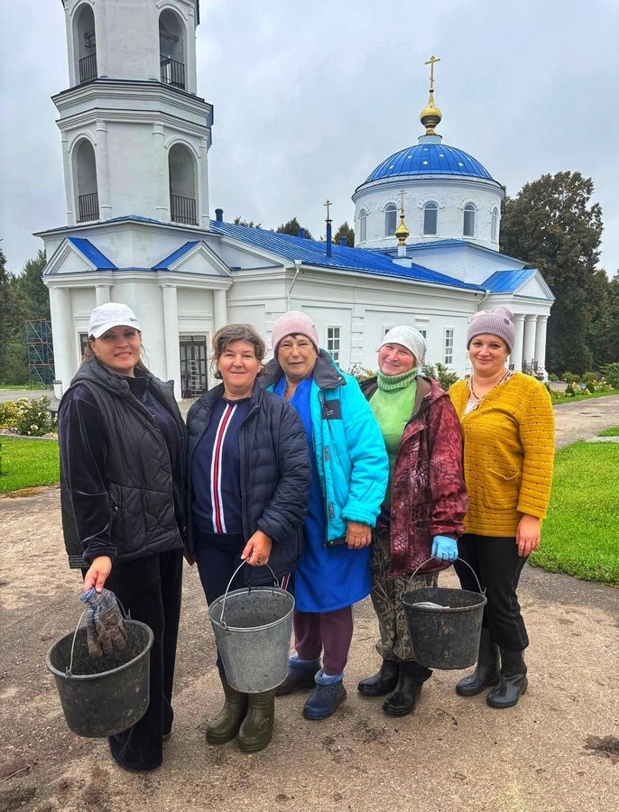 Труд во славу Божию в урочище Студенец!