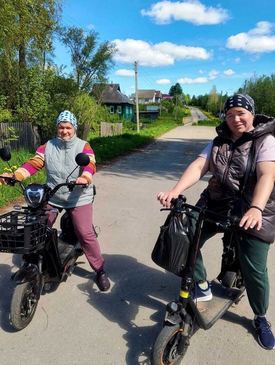 Летний транспорт социальных работников.